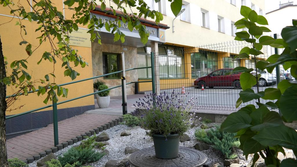 Osrodek Scsk Optima Aparthotel Krakow Bagian luar foto