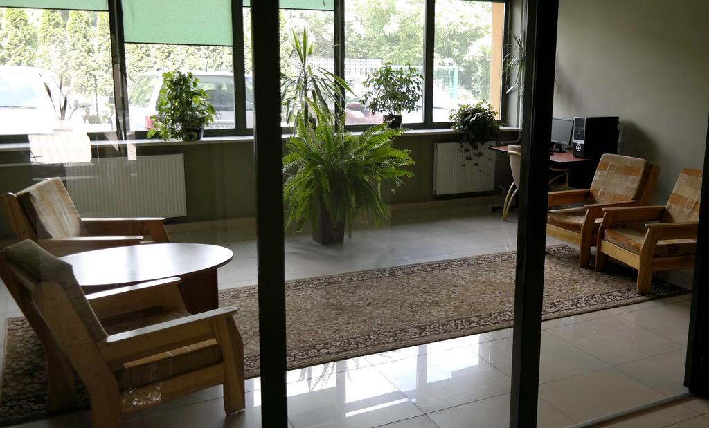 Osrodek Scsk Optima Aparthotel Krakow Bagian luar foto