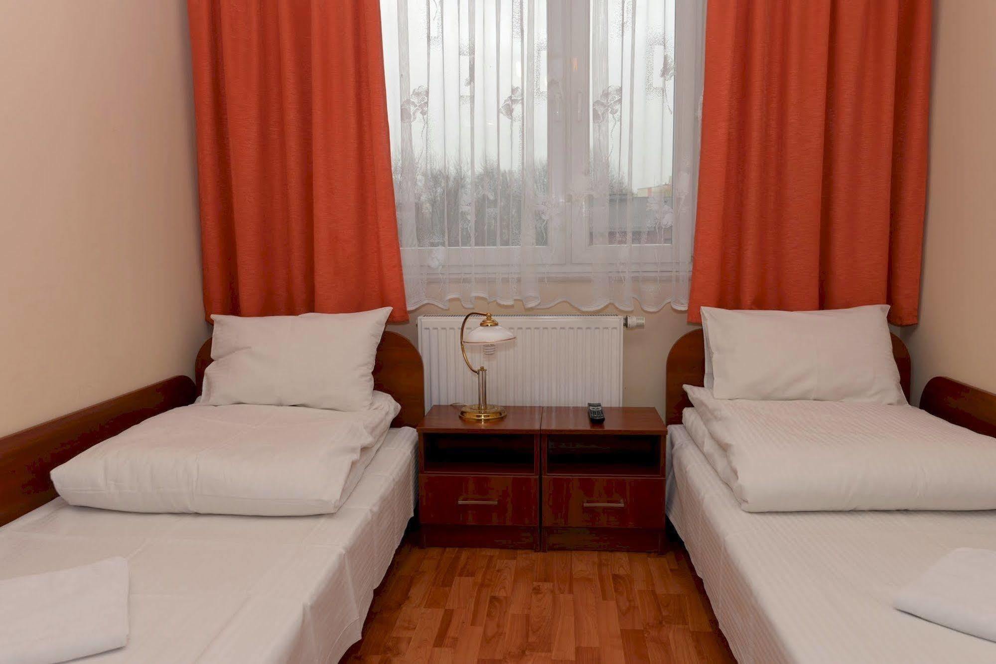 Osrodek Scsk Optima Aparthotel Krakow Bagian luar foto